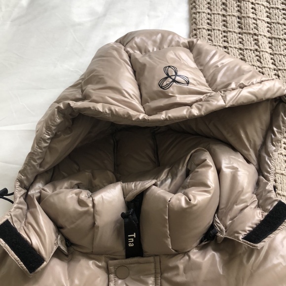 Aritzia Taupe Shiny Super Puff - Picture 2 of 3